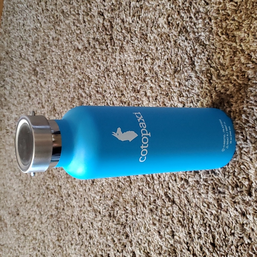 Cotopaxi Gear For Good WaterBottle Canteen 25oz/750 mL LightBlue Stainless Steel